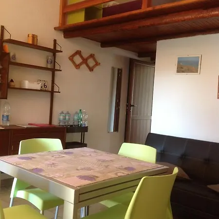 Holiday home Bilocale La Cinta